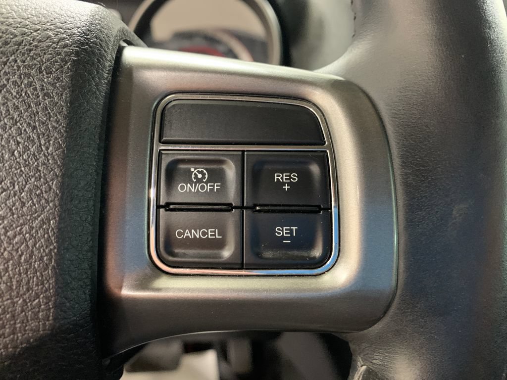 Used 2017 Dodge Journey Crossroad w/ Popular Equipment Group FWD image 12