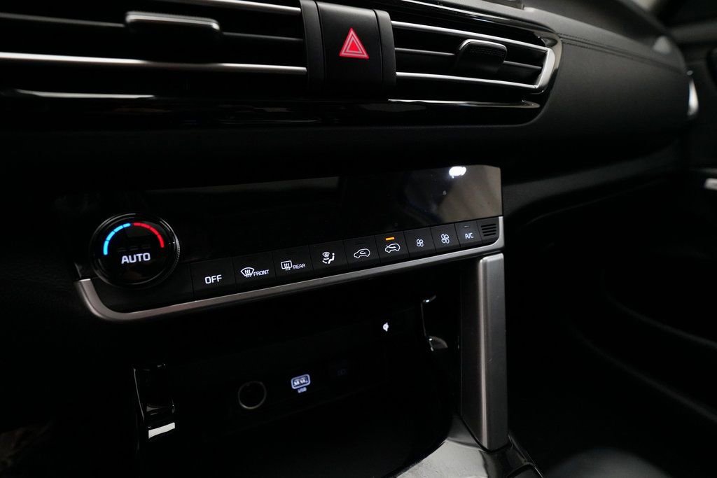 Used 2021 Kia Seltos SX w/ SX Sunroof Package image 20