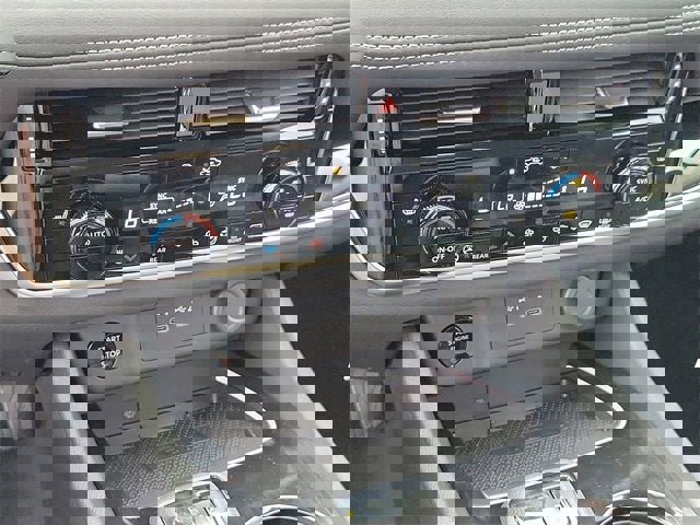 New 2025 Nissan Rogue SL w/ SL Premium Package image 14