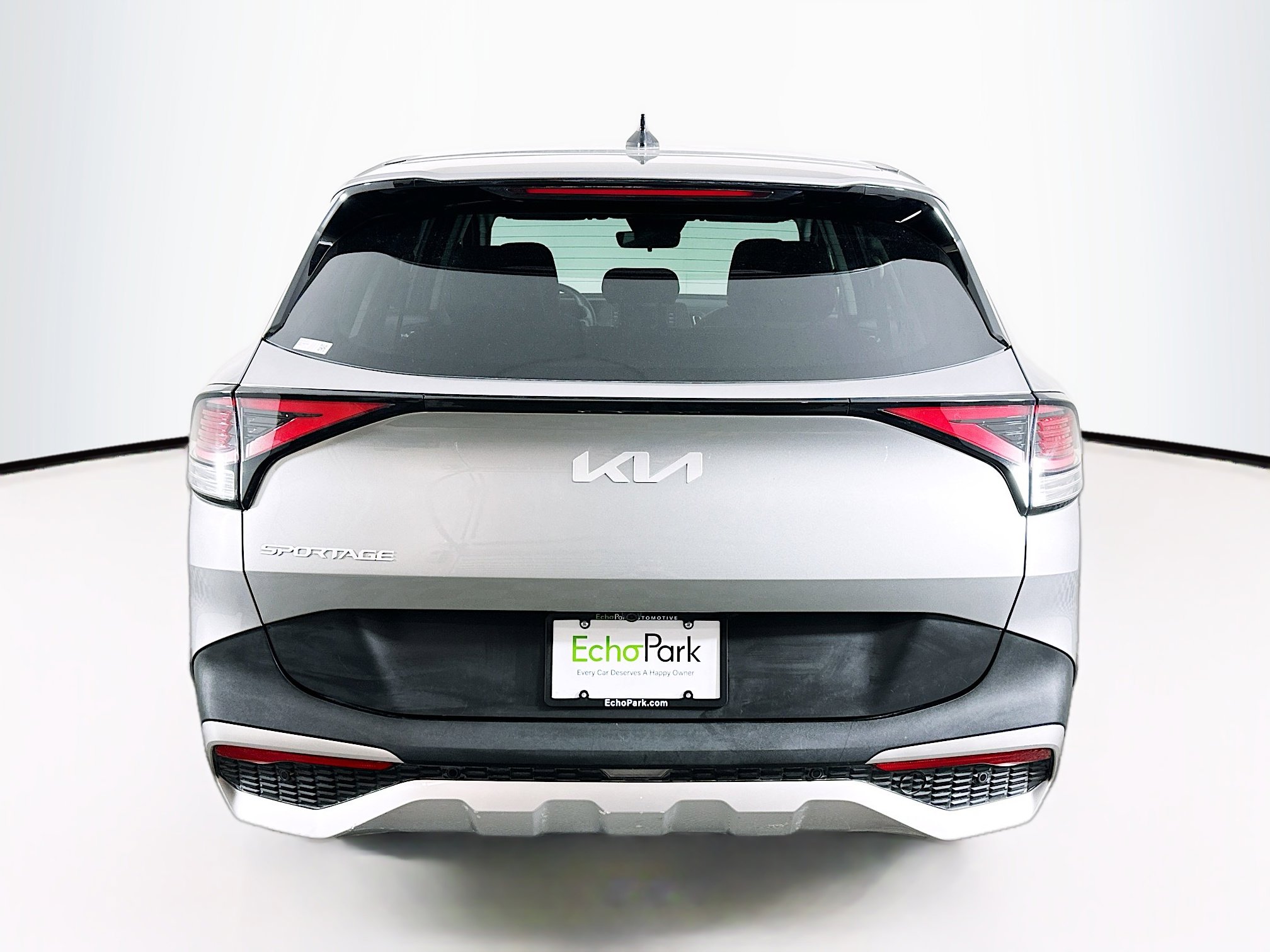 Used 2025 Kia Sportage LX image 7