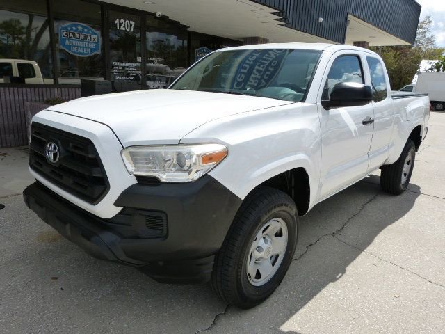 Used 2017 Toyota Tacoma SR image 2