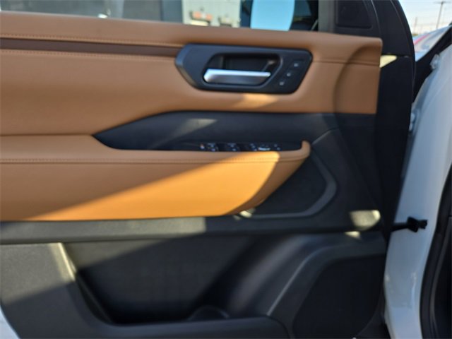 New 2026 Nissan Armada SL w/ Captain's Chari Seat Package image 11