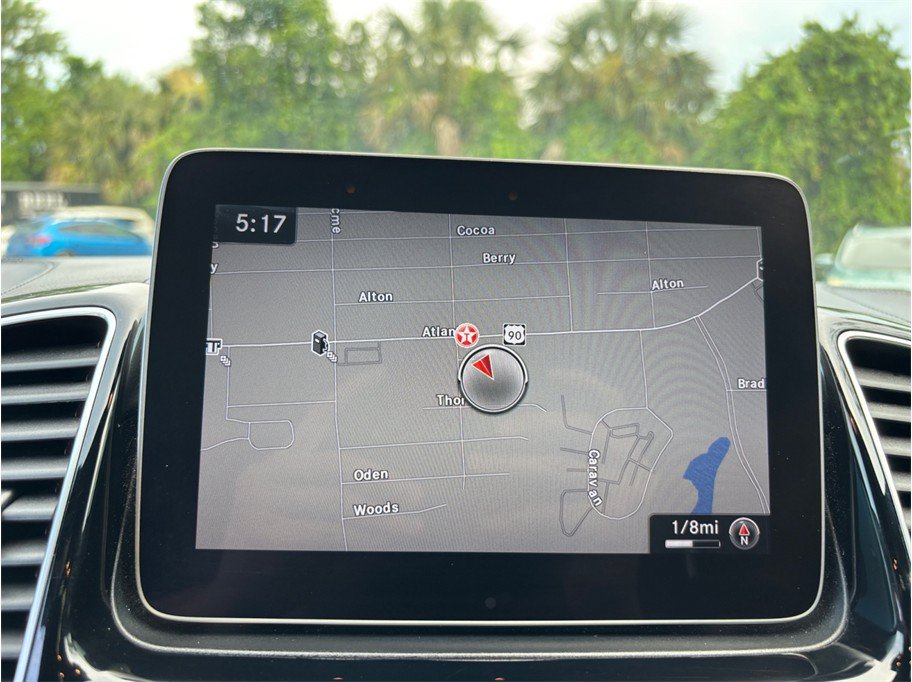 Used 2018 Mercedes-Benz GLS 450 4MATIC image 28