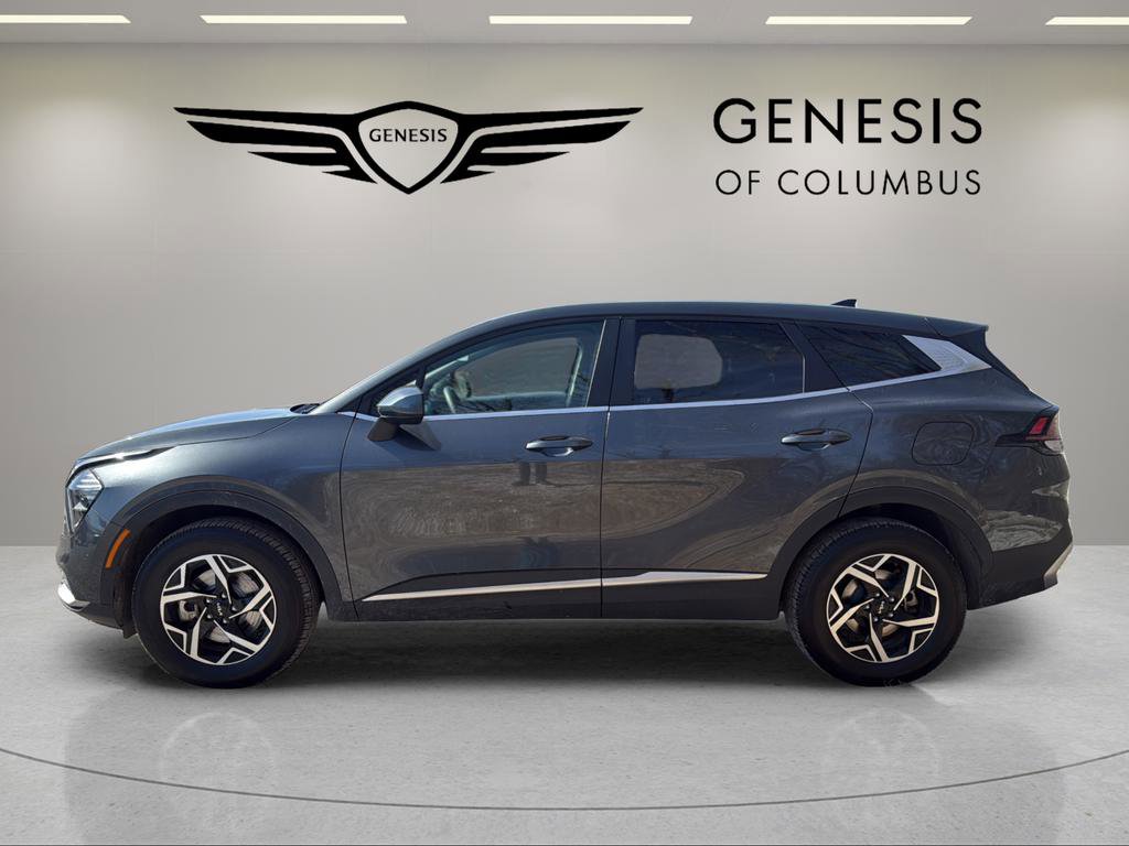 Used 2023 Kia Sportage LX image 2