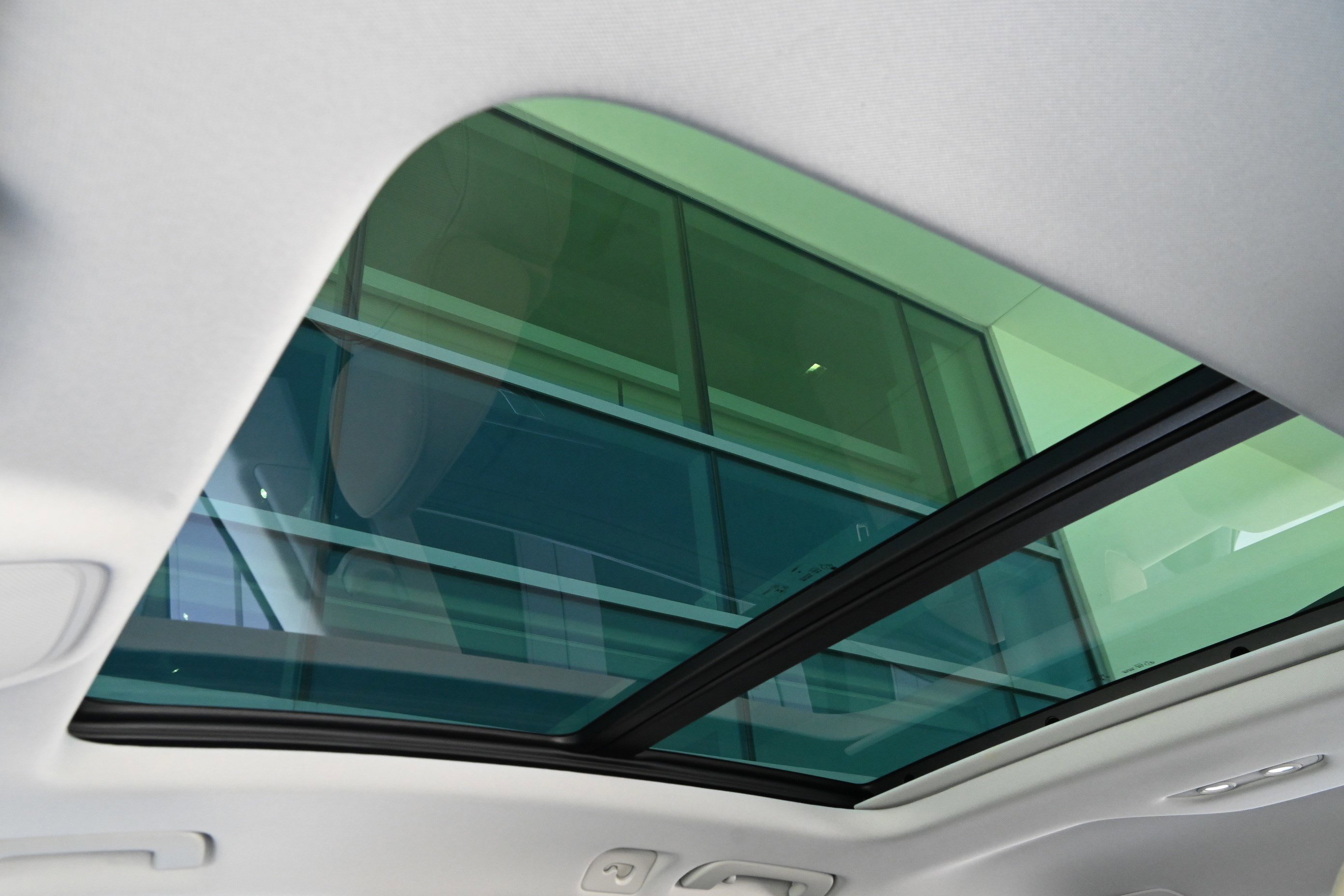 Used 2024 Audi Q8 Premium Plus image 27