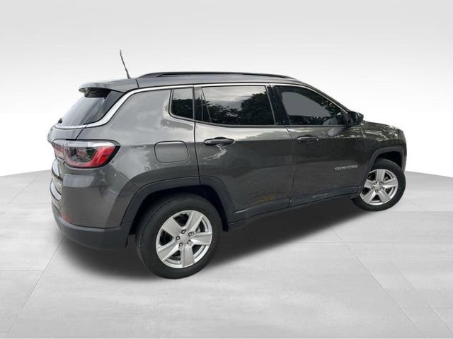Used 2022 Jeep Compass Latitude AWD/4WD image 7