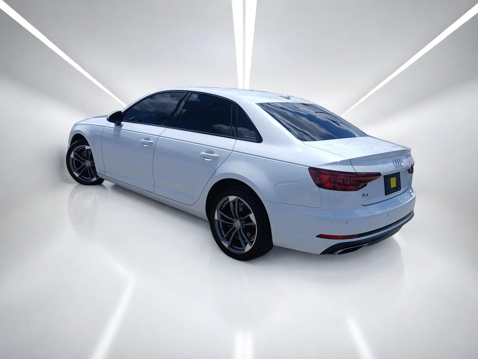 Used 2019 Audi A4 2.0T Premium FWD image 5
