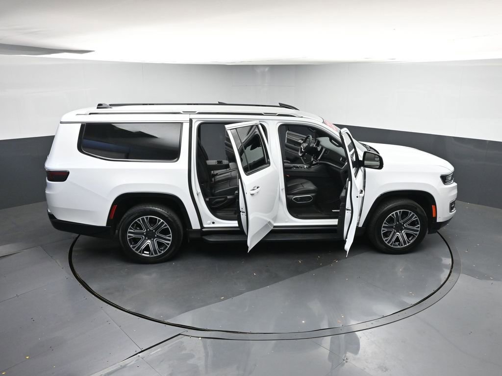 Used 2024 Jeep Wagoneer L Series II w/ Flexible Seating Group image 48