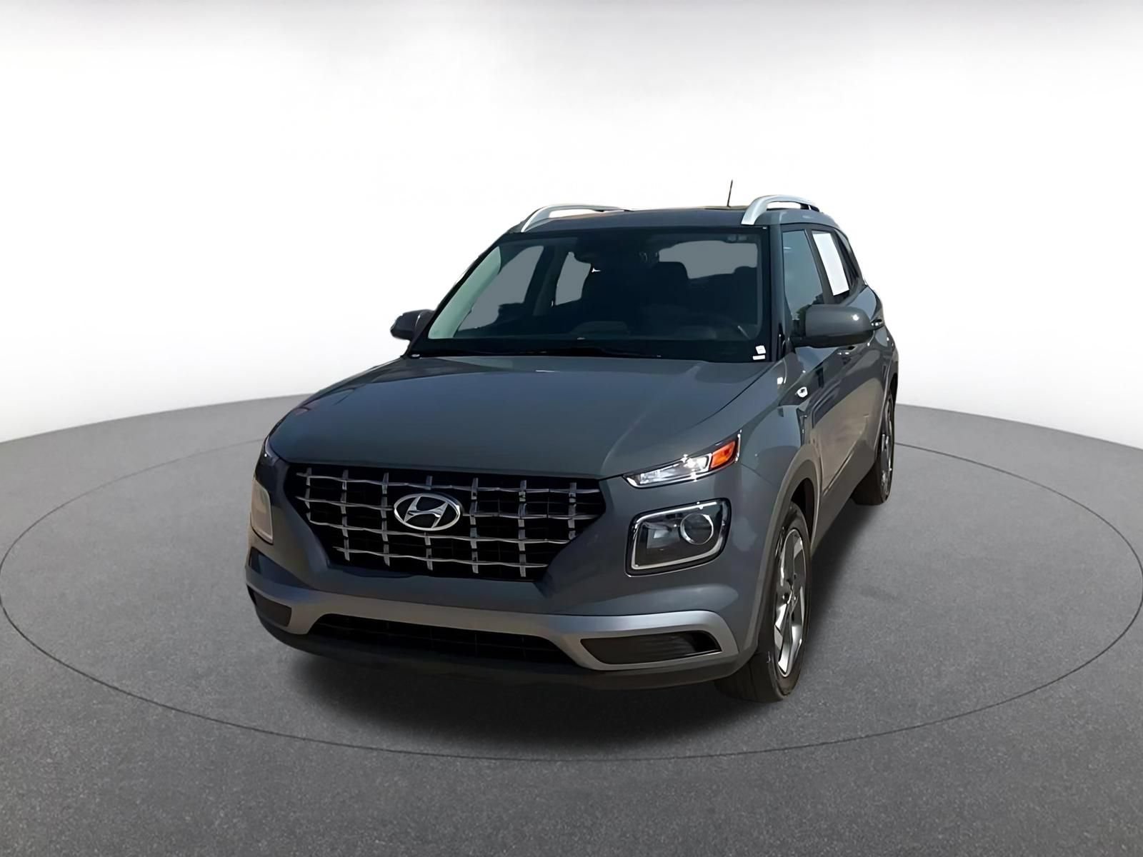 Used 2026 Hyundai Venue SEL FWD image 5
