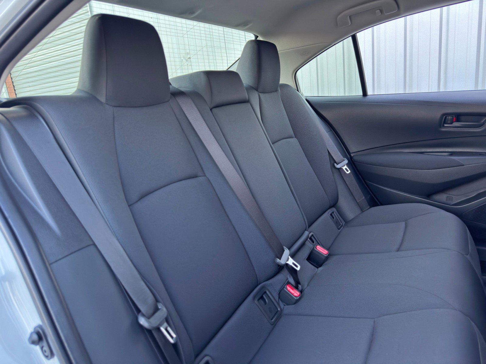 Used 2025 Toyota Corolla LE image 30