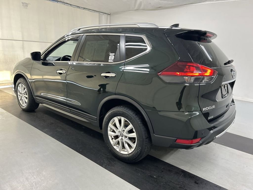 Used 2020 Nissan Rogue SV image 7
