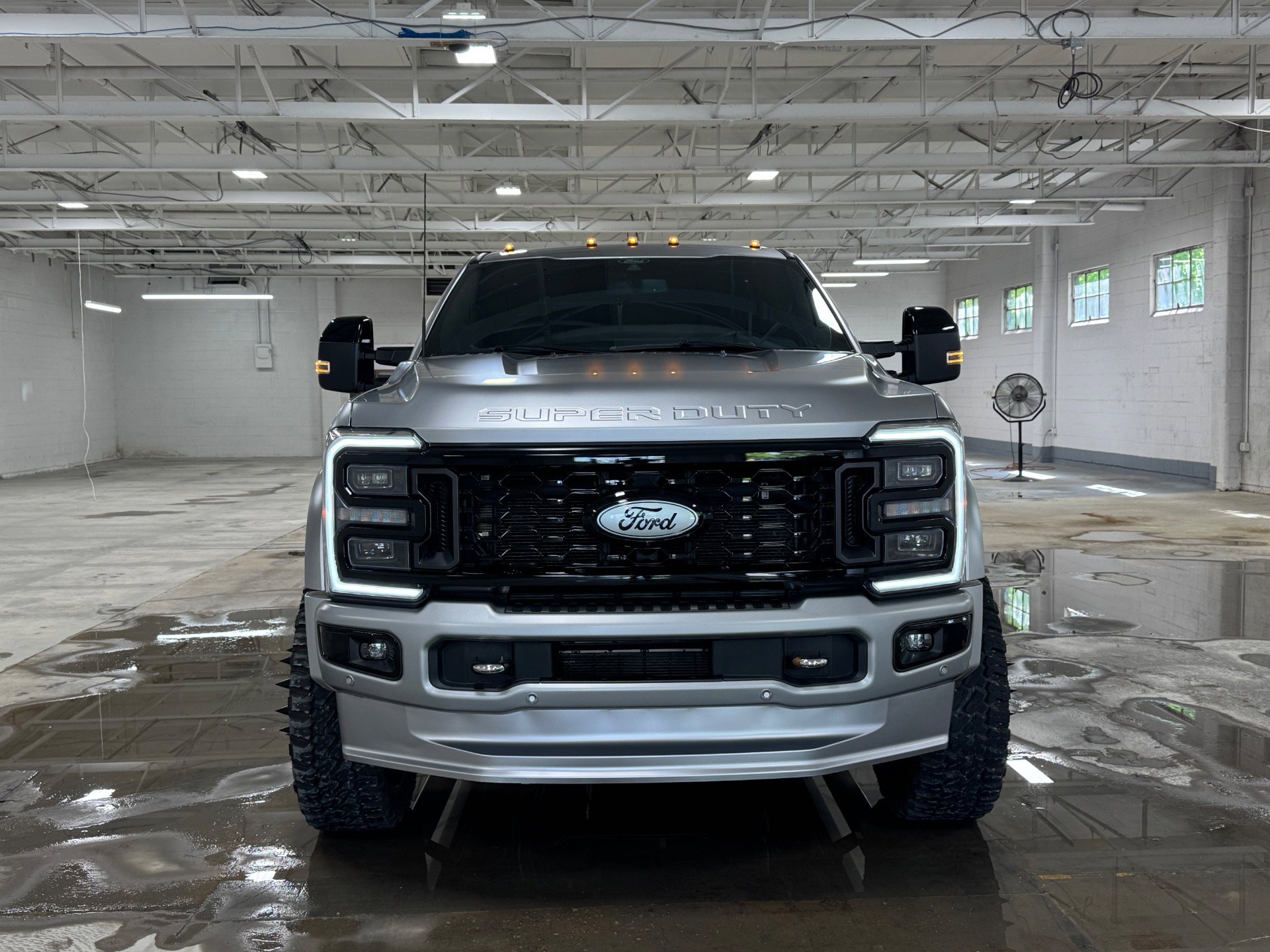 Used 2024 Ford F450 Platinum w/ Camper Package image 34