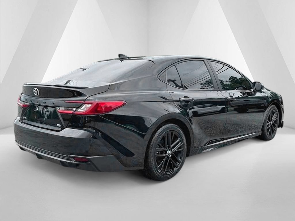 Used 2025 Toyota Camry SE FWD image 9