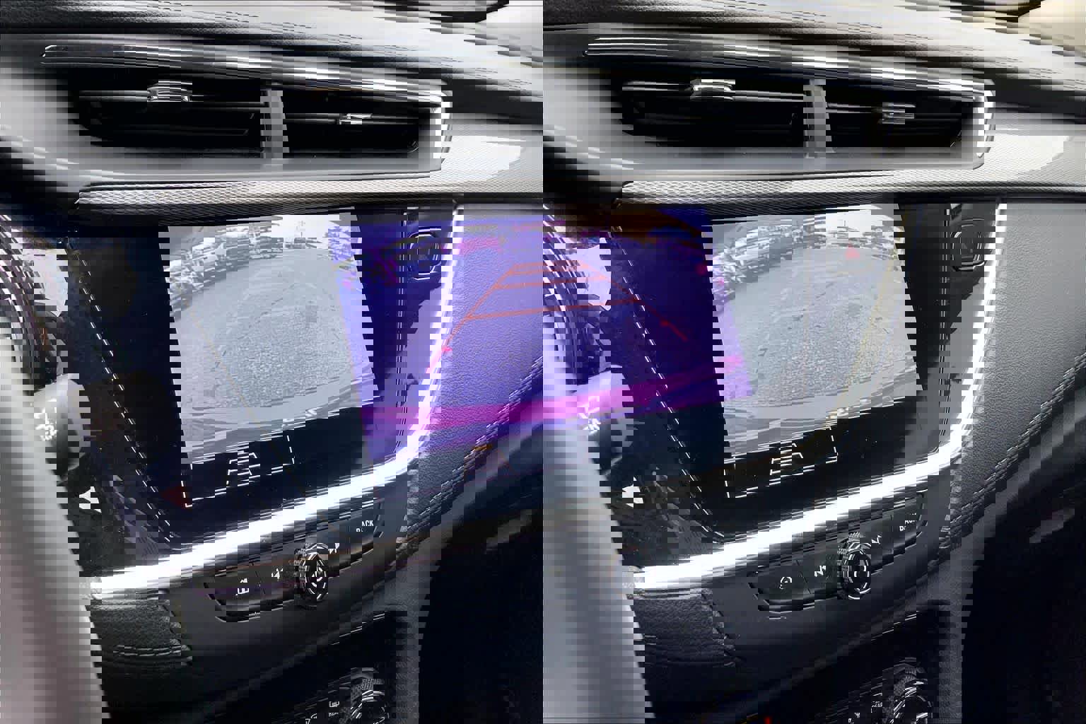 Used 2022 Buick Encore GX Select w/ Sport Touring Package FWD image 27