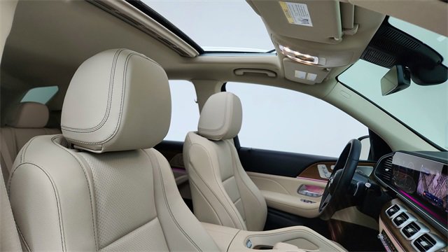 Used 2025 Mercedes-Benz GLE 350 4MATIC w/ AMG Line Exterior image 21