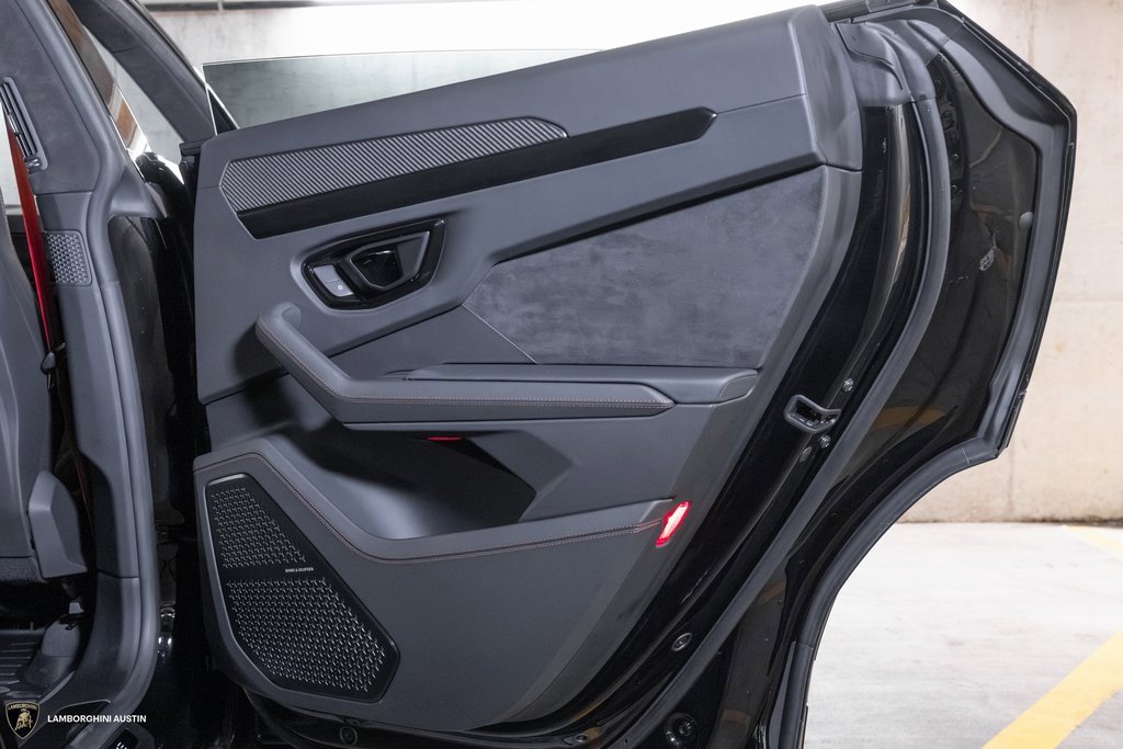 Used 2024 Lamborghini Urus S image 43