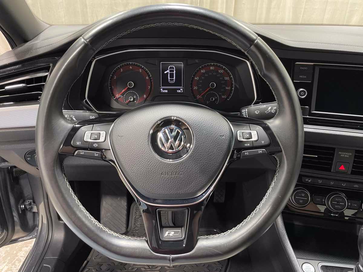 Used 2019 Volkswagen Jetta R-Line FWD image 21