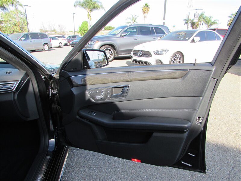 Used 2014 Mercedes-Benz E 350 Sedan image 22