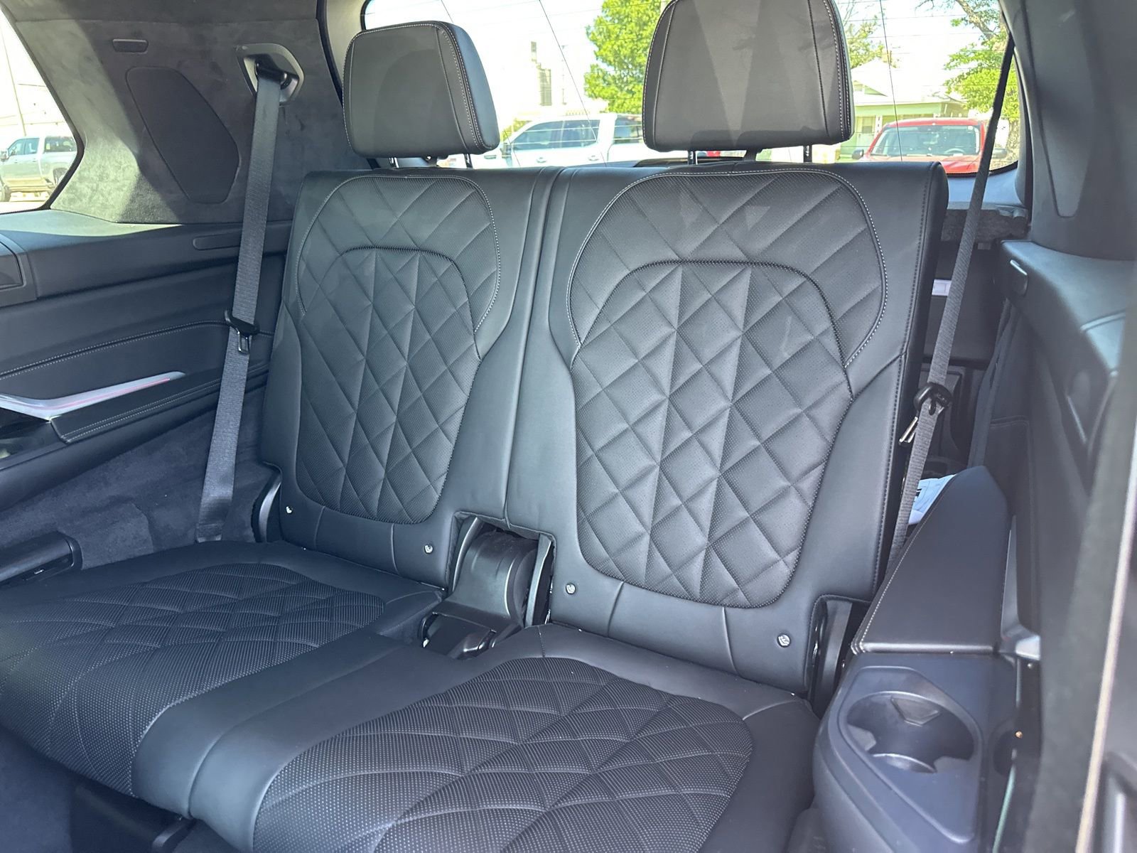 Used 2024 BMW X7 xDrive40i w/ M Sport Package image 18