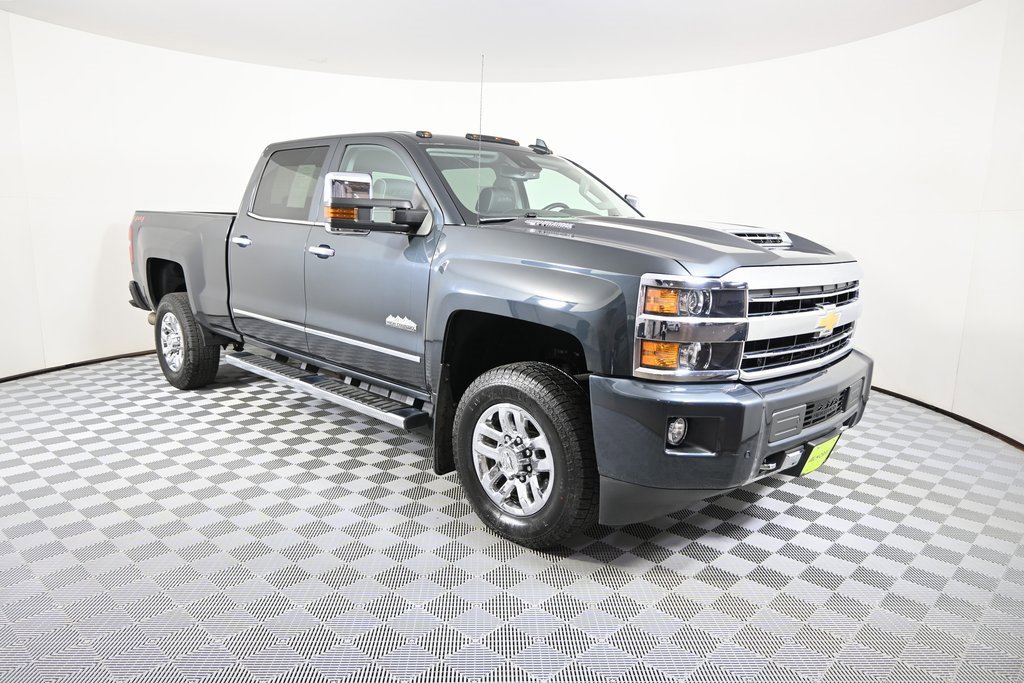 Used 2019 Chevrolet Silverado 3500 High Country w/ Duramax Plus Package image 13