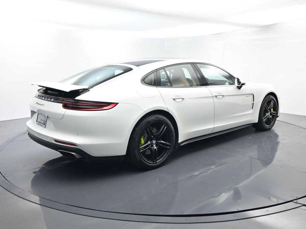 Used 2018 Porsche Panamera 4 image 15
