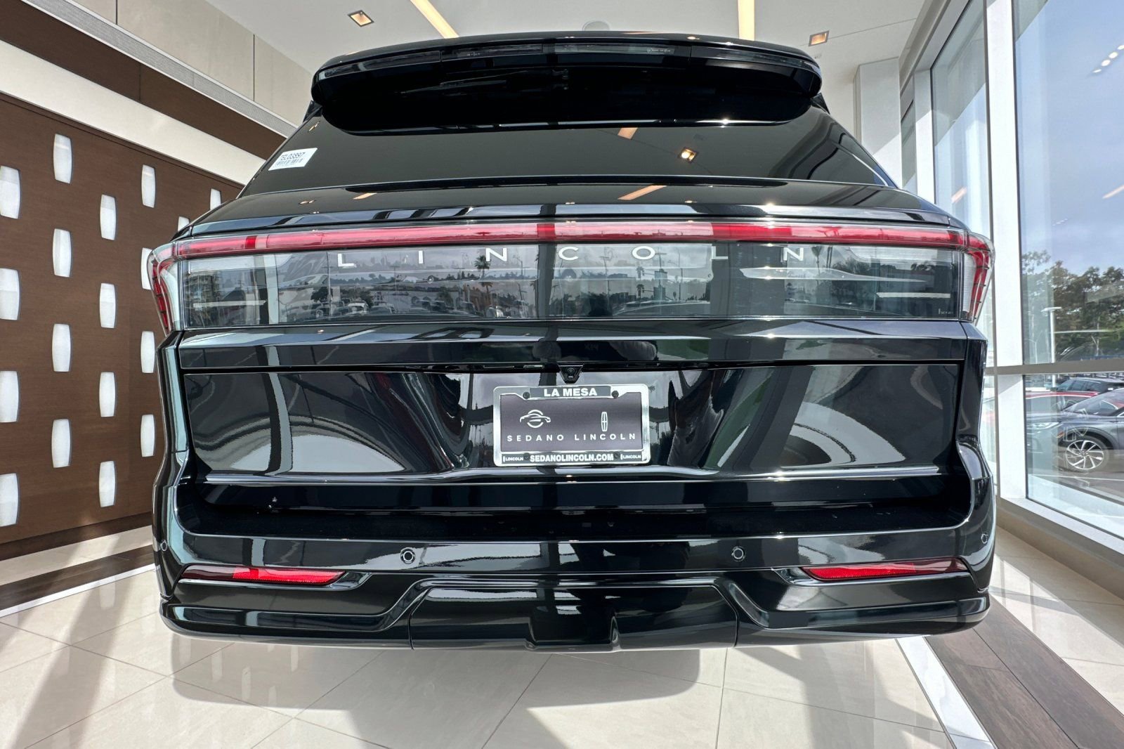 New 2026 Lincoln Navigator Reserve w/ Jet Appearance Package image 4