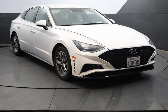 Used 2023 Hyundai Sonata SEL image 2