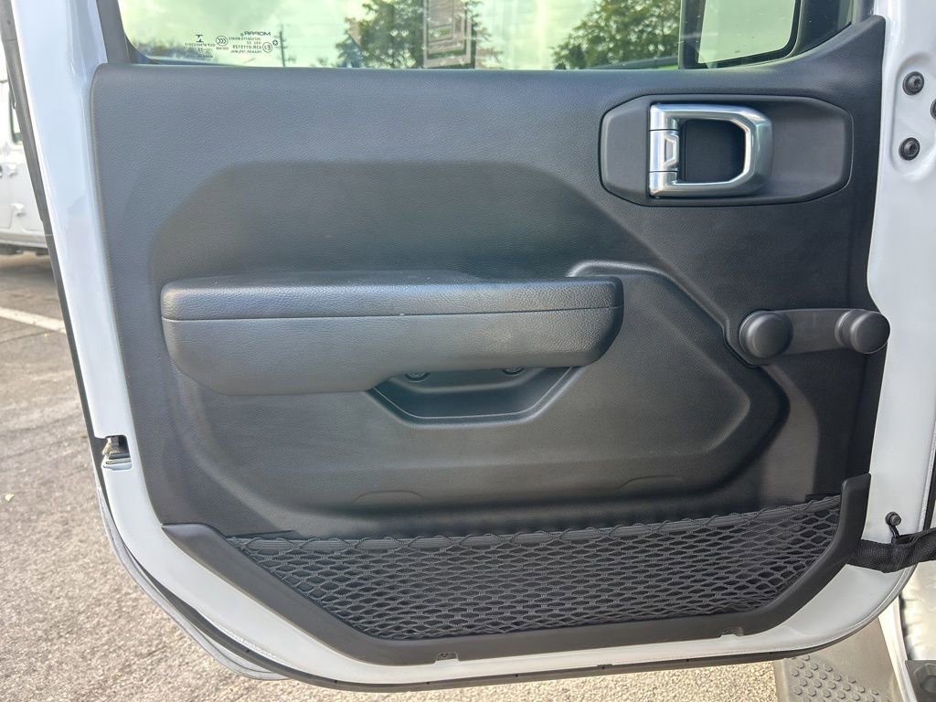 Used 2022 Jeep Wrangler Unlimited Sport image 32