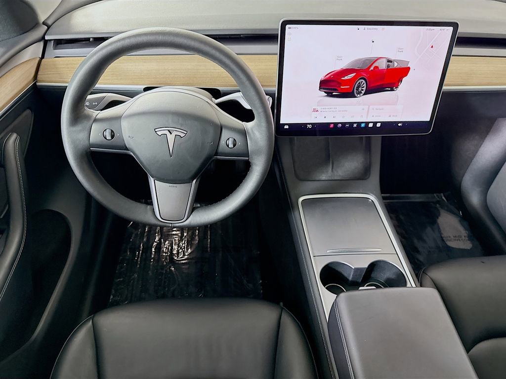 Used 2023 Tesla Model Y Long Range image 3