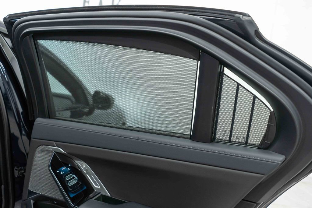 Used 2024 BMW 740i xDrive image 13