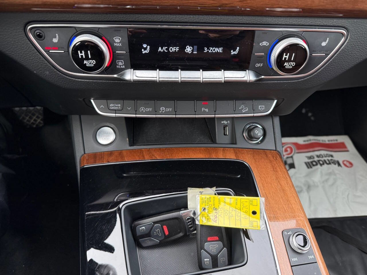 Used 2023 Audi Q5 2.0T Premium w/ Convenience Package AWD/4WD image 22