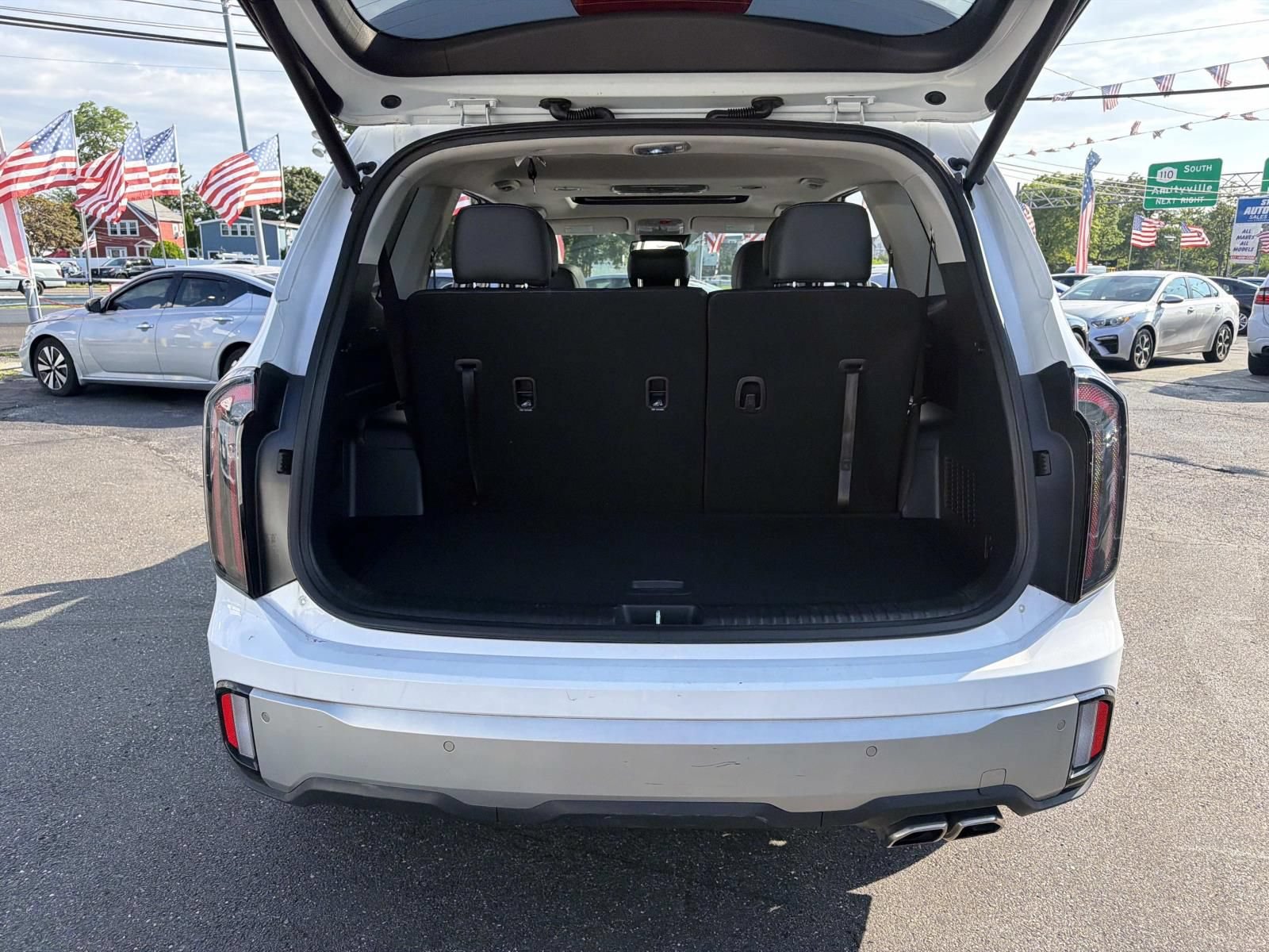 Used 2024 Kia Telluride EX AWD/4WD image 7