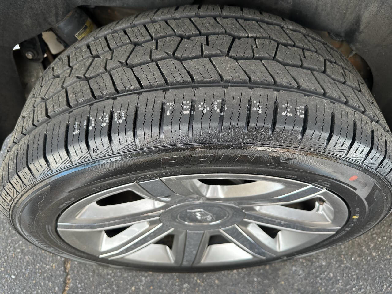 Used 2015 Cadillac Escalade ESV Luxury AWD/4WD image 22