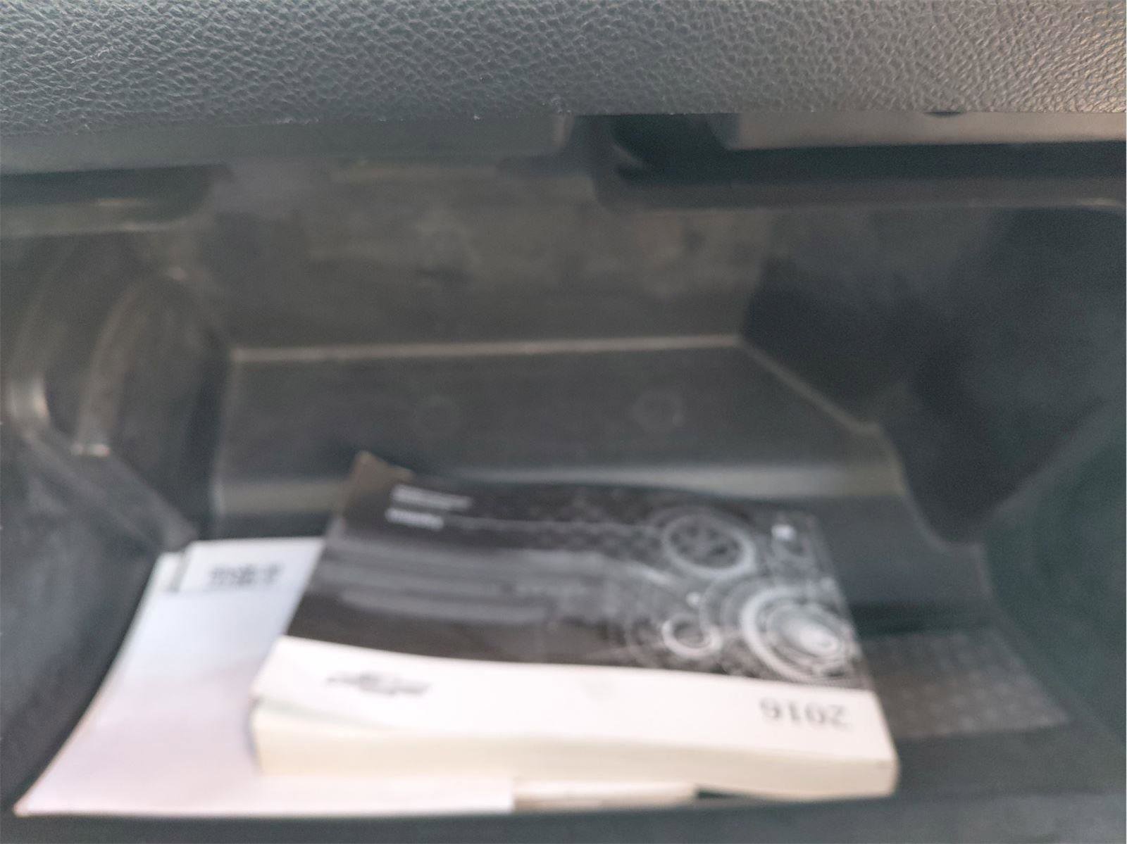 Used 2016 Chevrolet Equinox LT w/ Convenience Package image 16