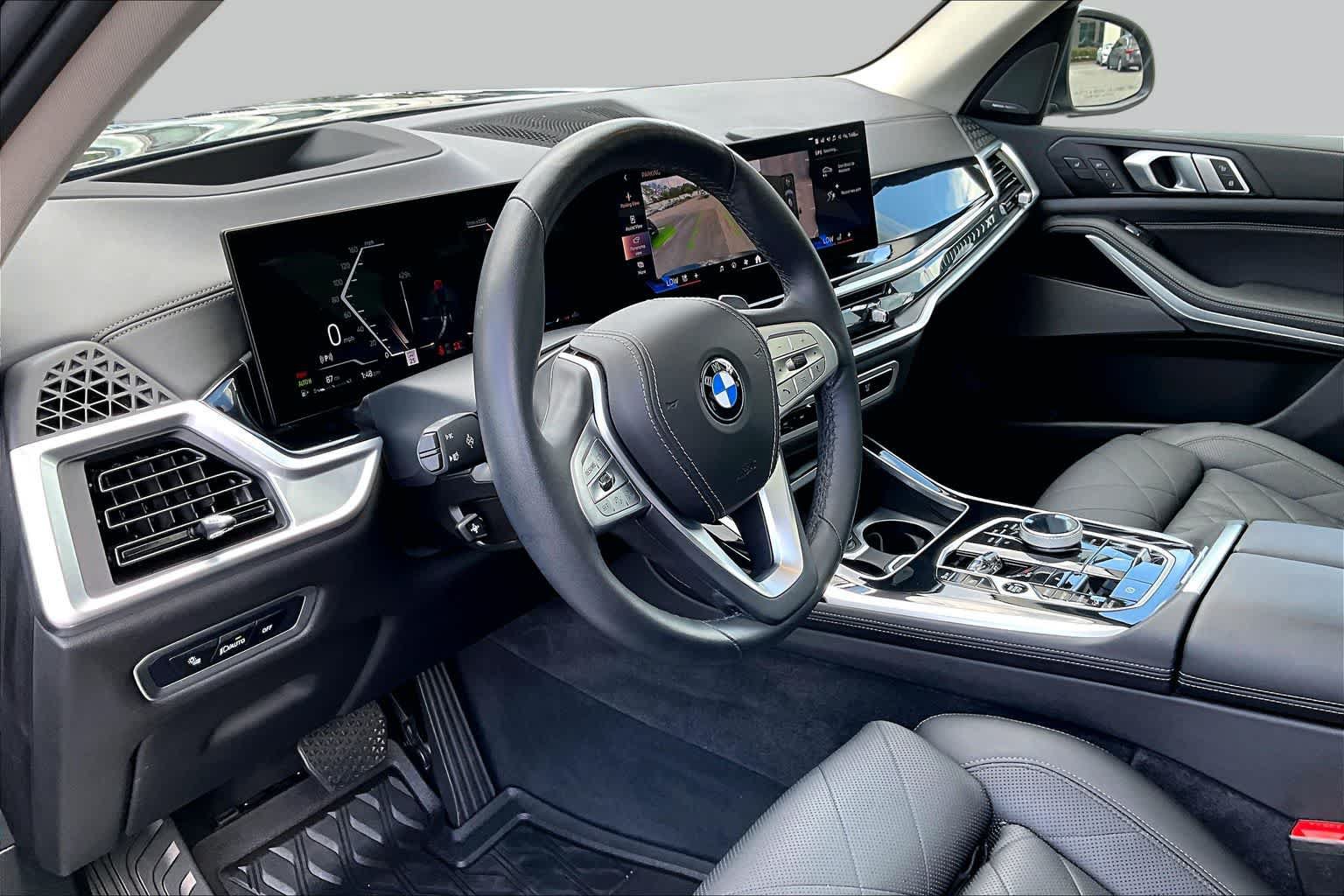 Used 2024 BMW X7 xDrive40i w/ Executive Package AWD/4WD image 18