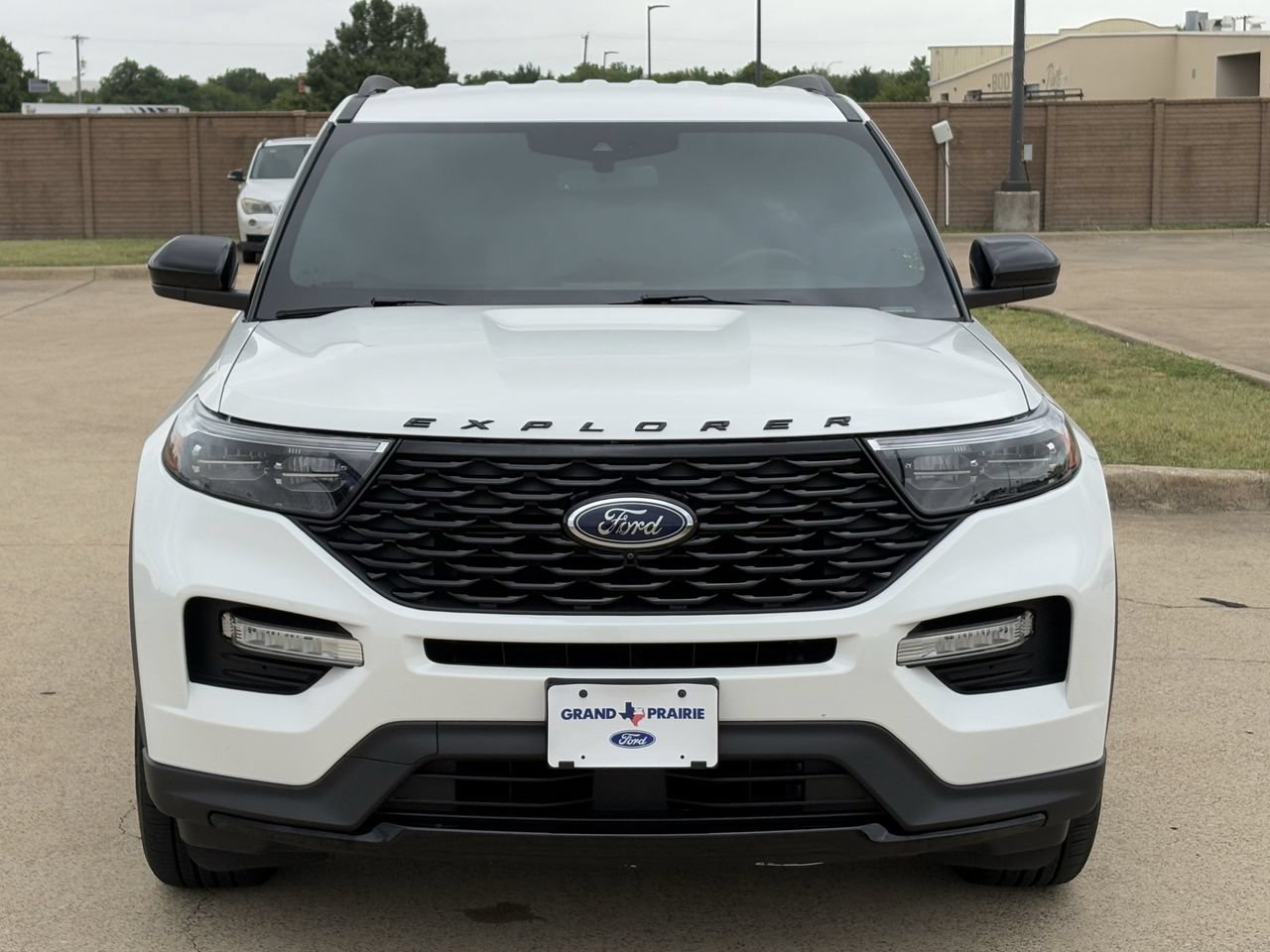 Certified 2023 Ford Explorer ST-Line w/ Class IV Trailer Tow Package RWD image 9