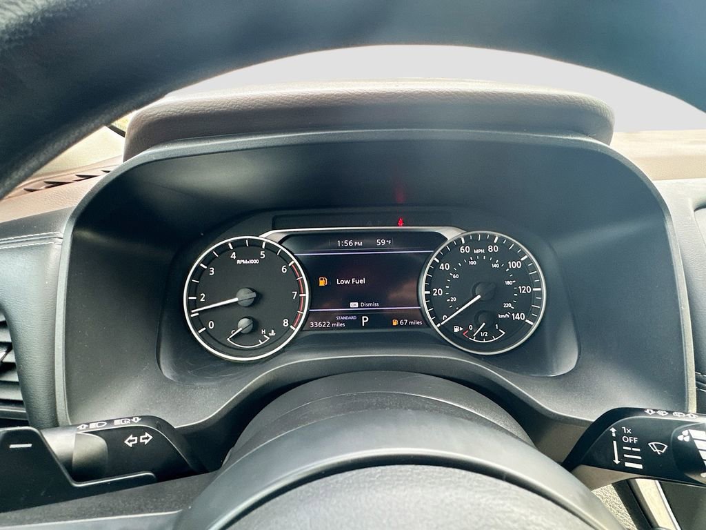 Used 2023 Nissan Rogue S image 11