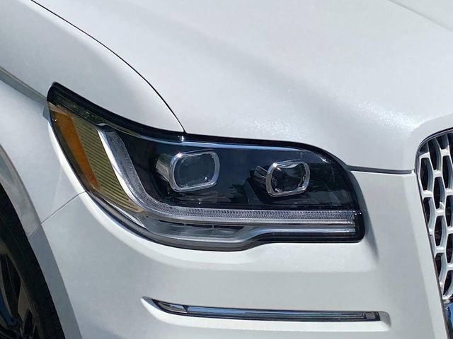 Used 2024 Lincoln Navigator Reserve AWD/4WD image 4