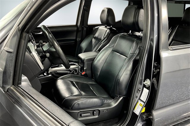 Used 2021 Toyota Tacoma Limited image 21