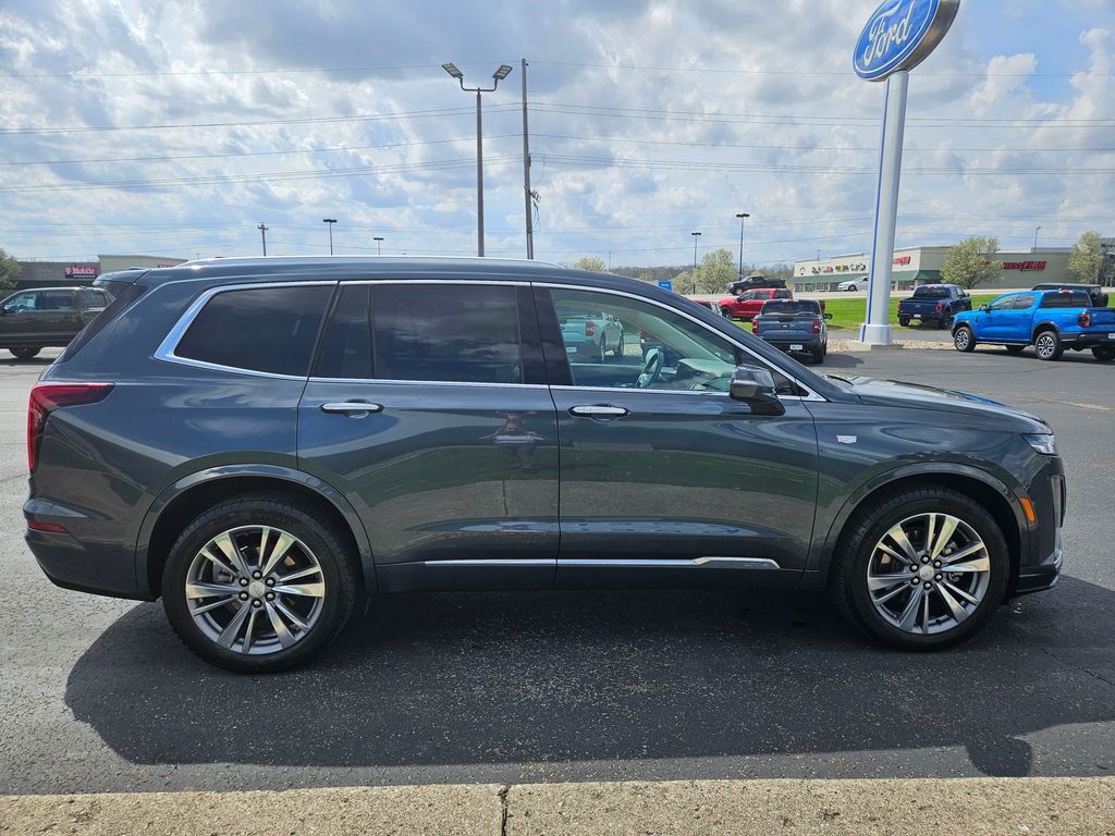 Used 2020 Cadillac XT6 Premium Luxury w/ LPO, Floor Liner Package image 5