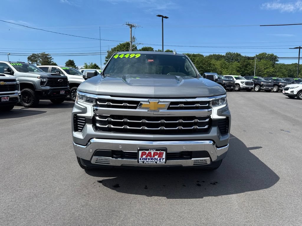 Used 2024 Chevrolet Silverado 1500 LTZ w/ LTZ Convenience Package II AWD/4WD image 10
