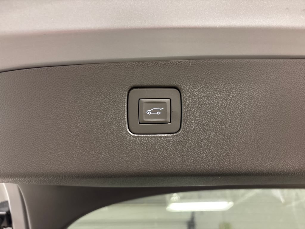 New 2026 Buick Envista Sport Touring w/ Convenience I Package FWD image 18