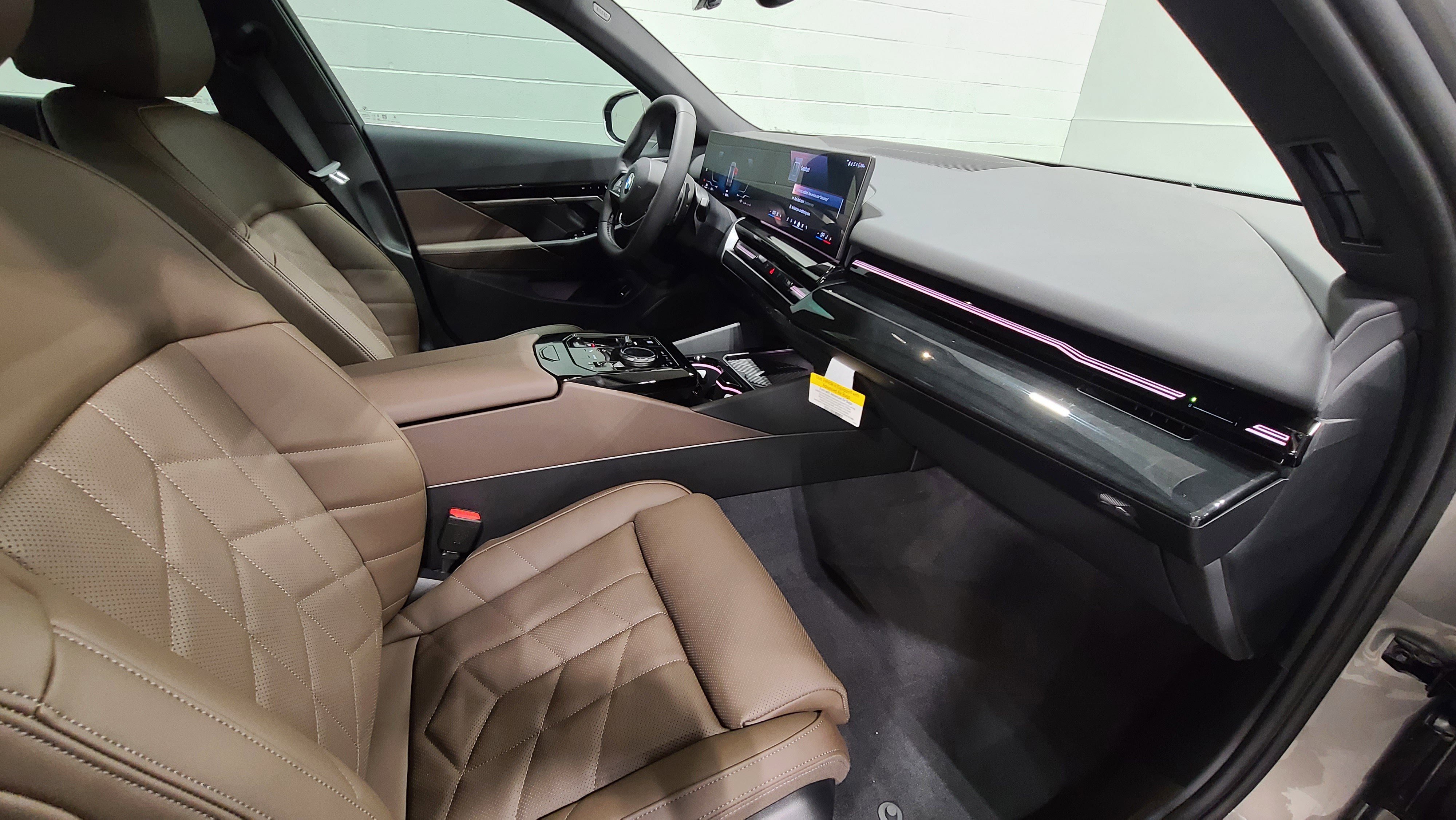 New 2026 BMW 530i xDrive w/ Premium Package image 24