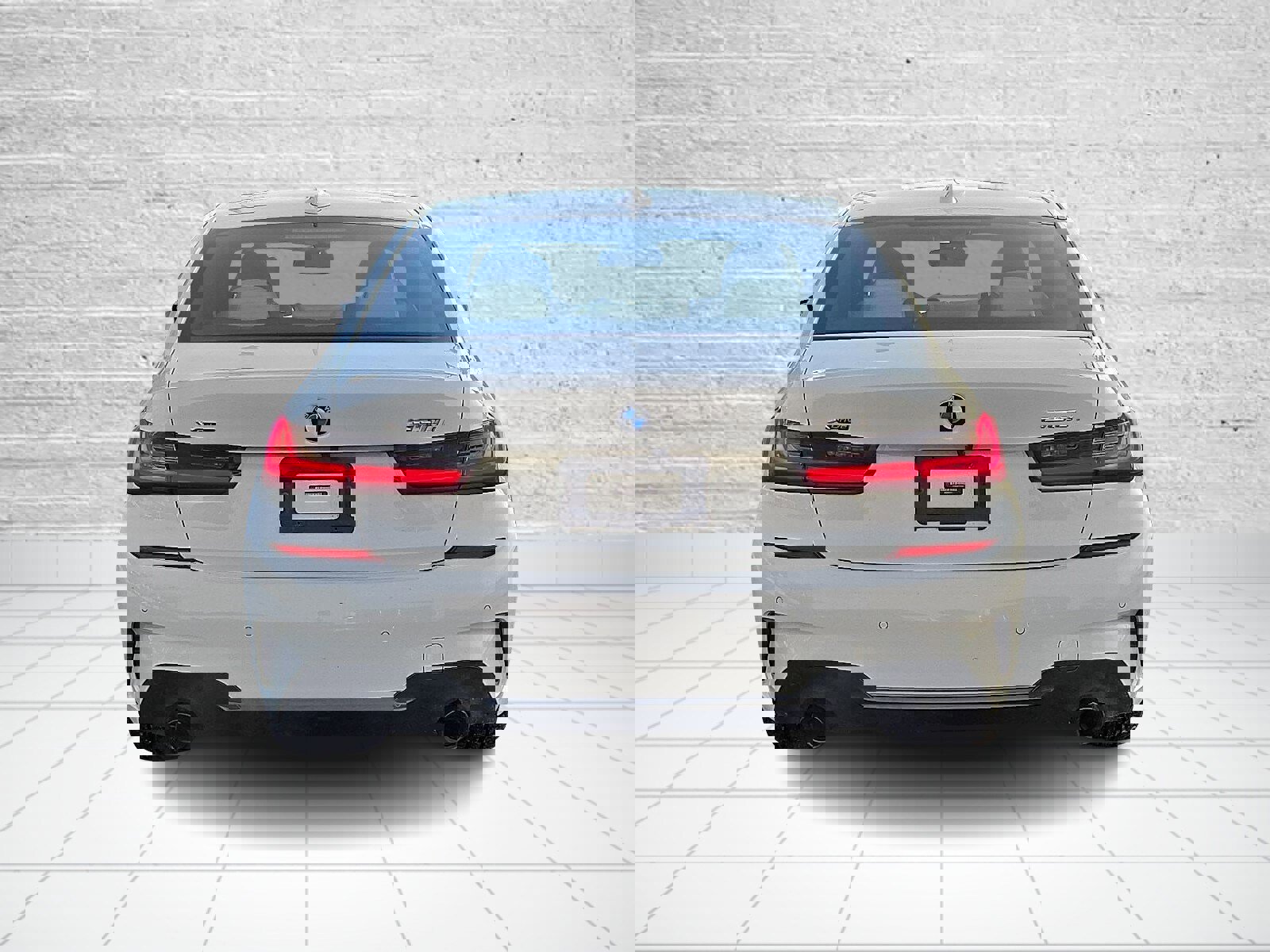 Used 2021 BMW 330i xDrive Sedan w/ M Sport Package image 5