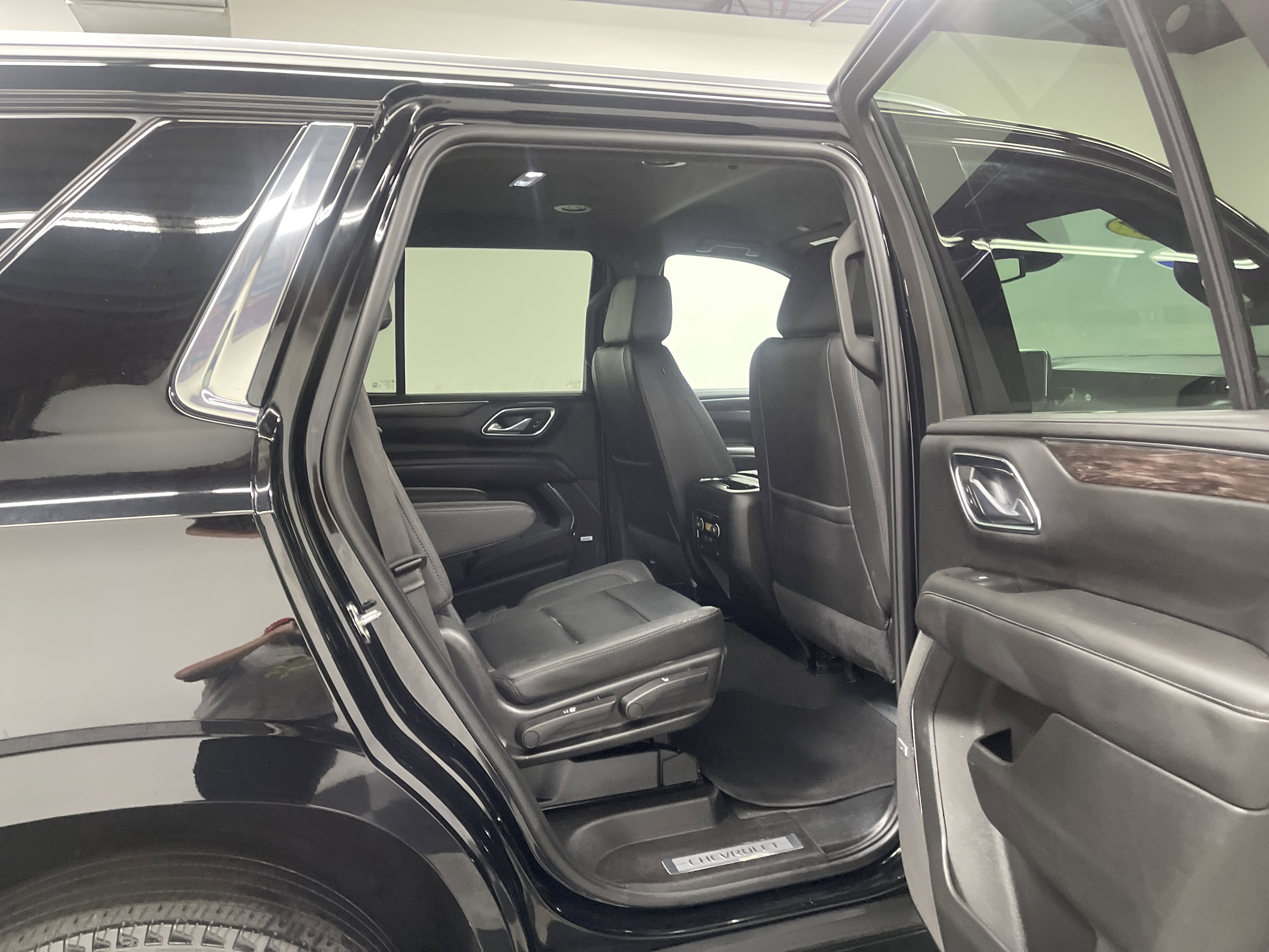 Used 2024 Chevrolet Tahoe LT image 21