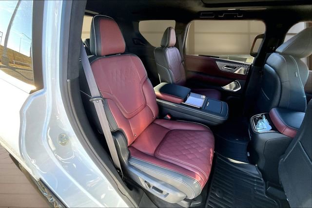 Used 2026 INFINITI QX80 Autograph w/ Premium Cargo Package image 27