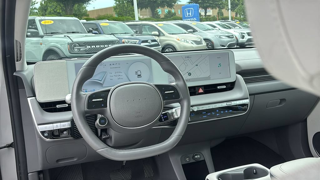 Used 2024 Hyundai Ioniq 5 Limited AWD/4WD image 13