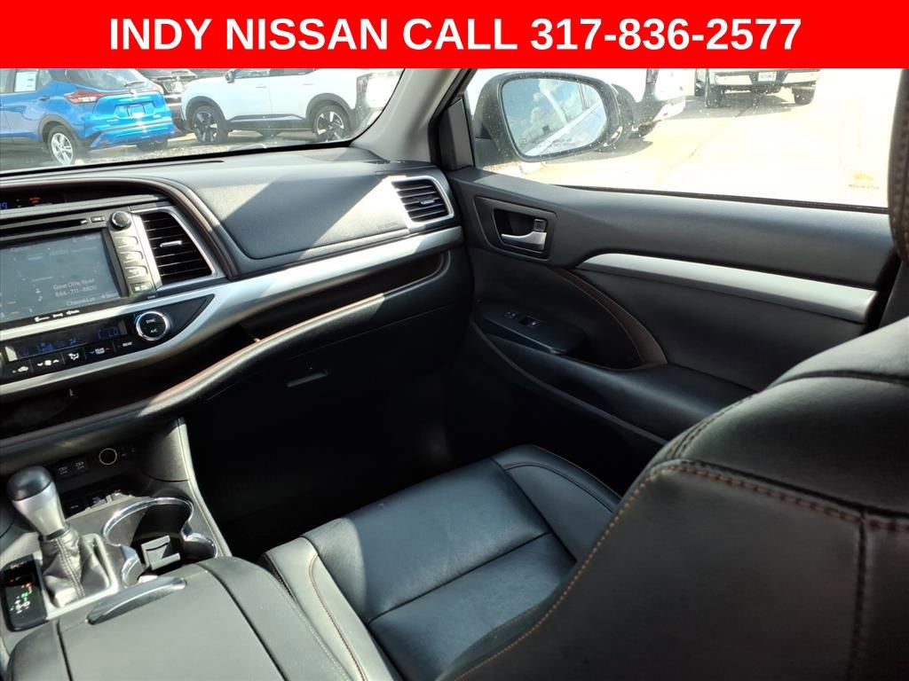 Used 2019 Toyota Highlander XLE image 27