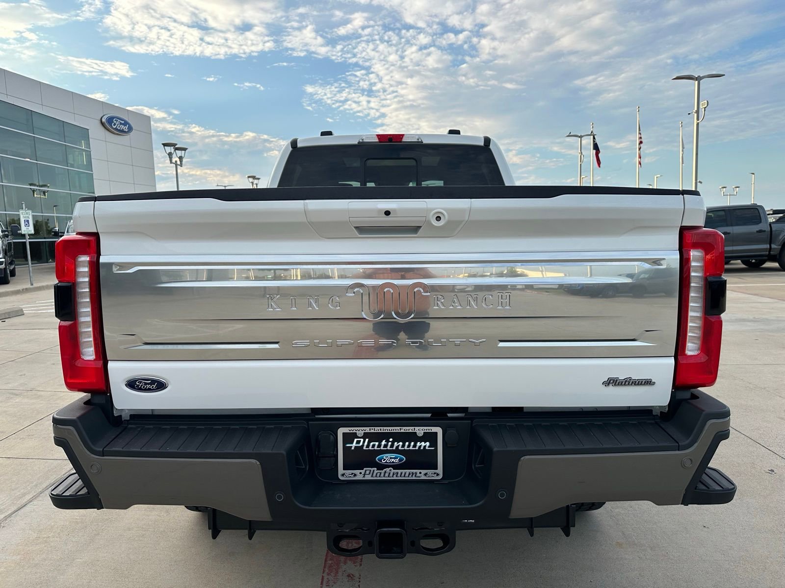 New 2026 Ford F250 King Ranch w/ FX4 Off-Road Package image 42