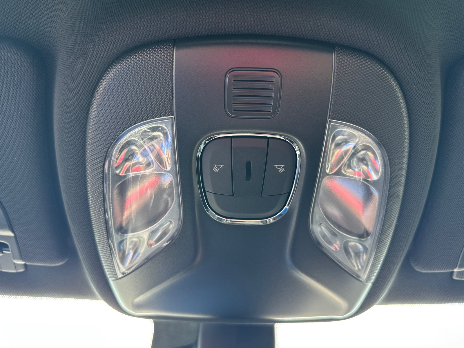 New 2026 Jeep Compass Latitude AWD/4WD image 10